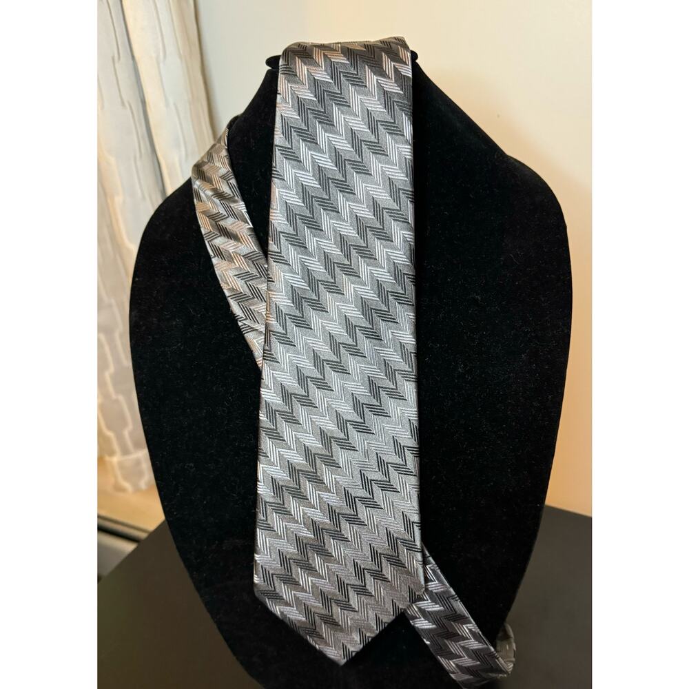 Crazy Horse Gray Silk Tie EUC